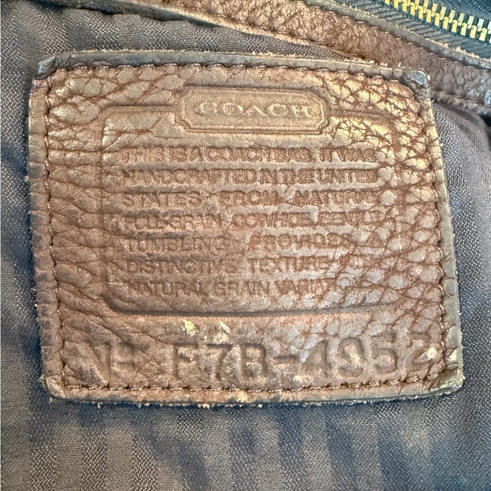 Vintage Coach Nubuc Helen’s Legacy Duffle 4952 in Chocolate 🐻🍫 - Picture 9 of 12